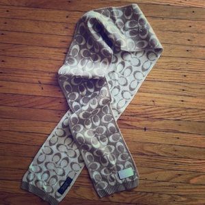 Coach scarf